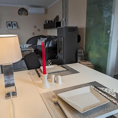 Am Mit Ruderboot 度假居 Mustin (Mecklenburg-Vorpommern)