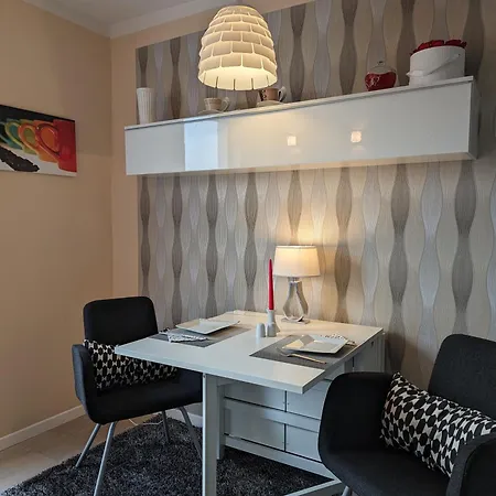 Am Mit Ruderboot Mustin (Mecklenburg-Vorpommern)