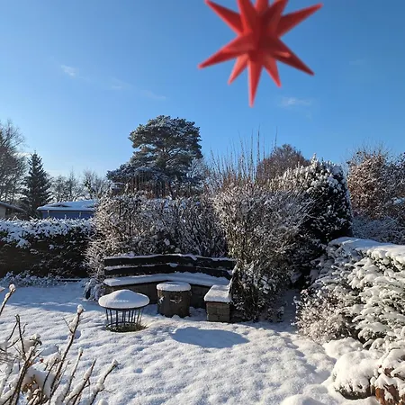 Am Mit Ruderboot 度假居