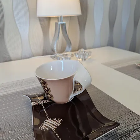 Am Mit Ruderboot بيت للعطل