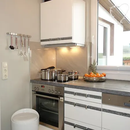 Am Mit Ruderboot * Mustin (Mecklenburg-Vorpommern)